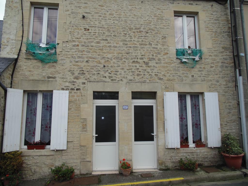 Maison En Pierre Port-en-Bessin-Huppain Exterior foto