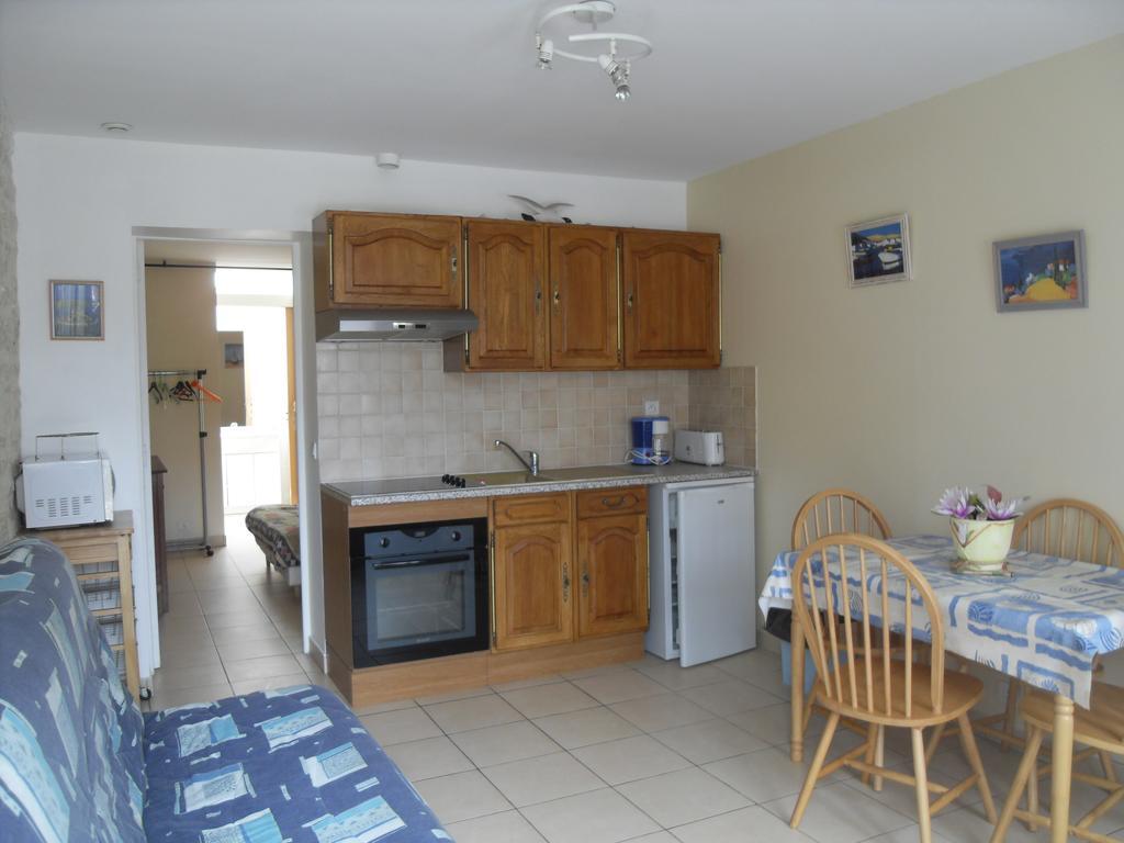 Maison En Pierre Port-en-Bessin-Huppain Quarto foto