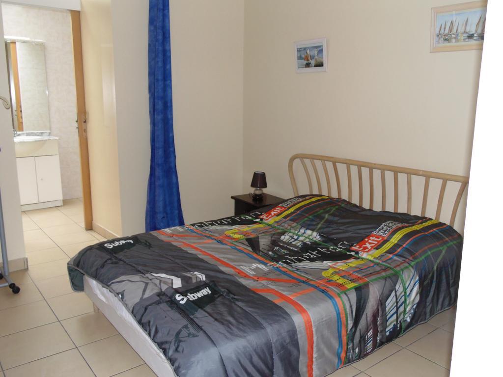 Maison En Pierre Port-en-Bessin-Huppain Quarto foto